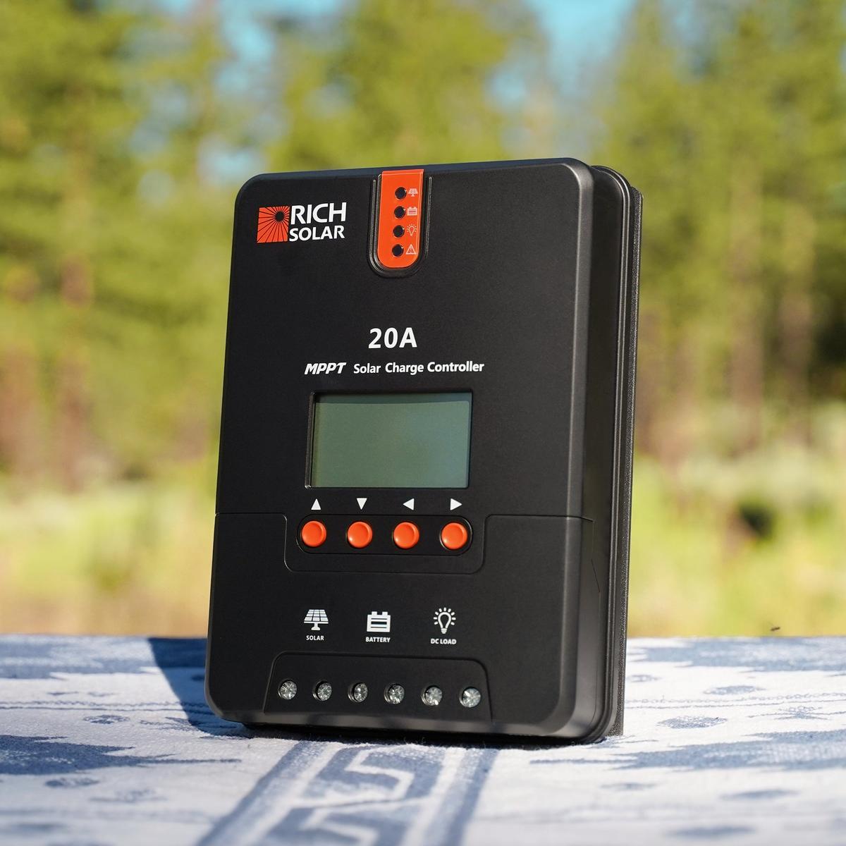 20 Amp MPPT Solar Charge Controller-1