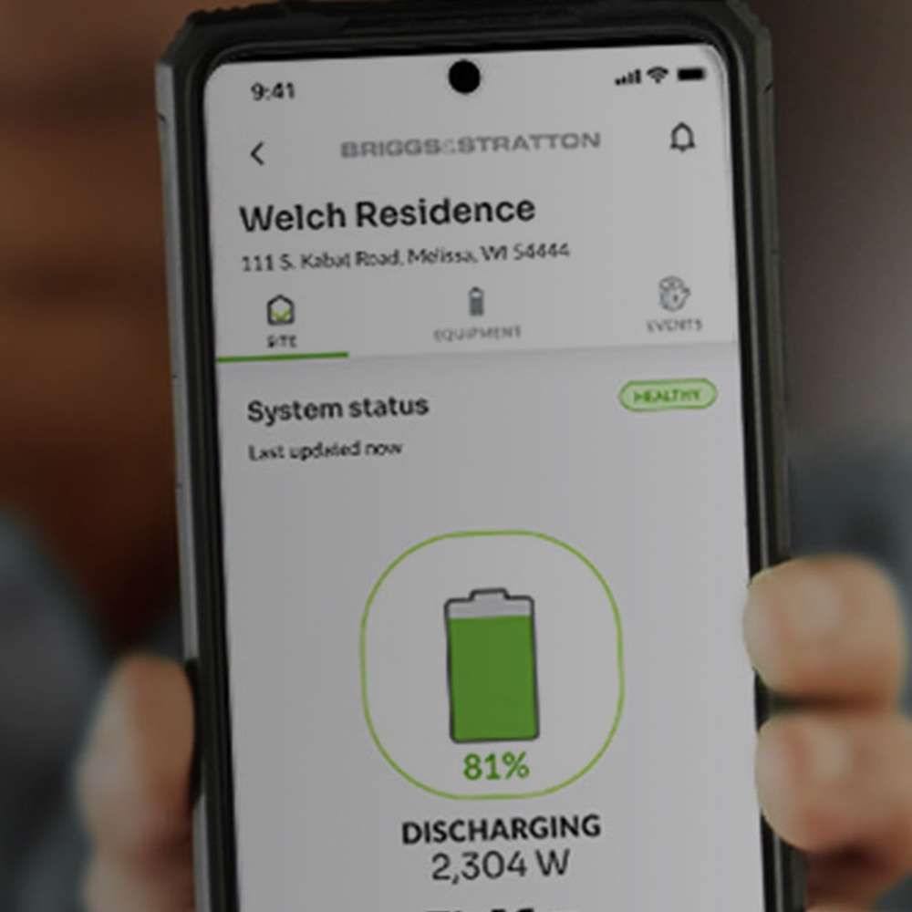 Smartphone shows battery level and power use for the Simpliphi by Briggs & Stratton ET-GWY-10 EnergyTrak Battery Monitoring Device