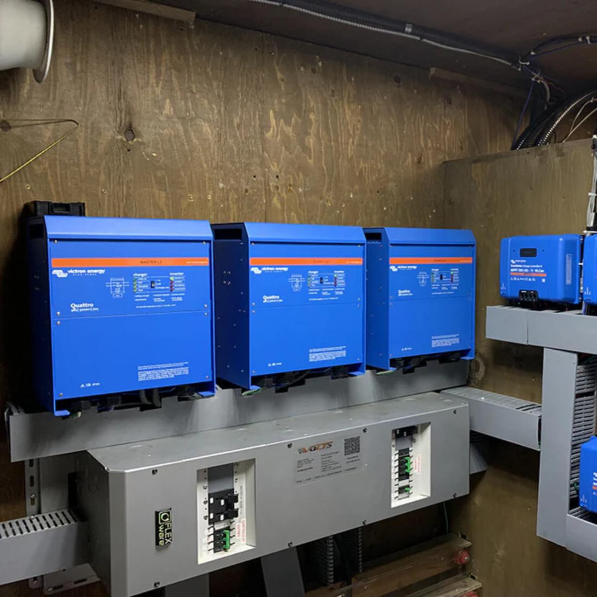 Victron Quattro 24V 5000W Inverter Charger Dual AC Input 120V Output