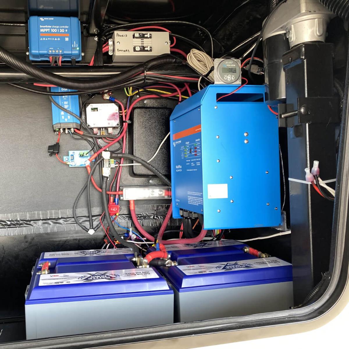 Victron Quattro 5000W Pure Sine Inverter Charger  Dual Input 24V System