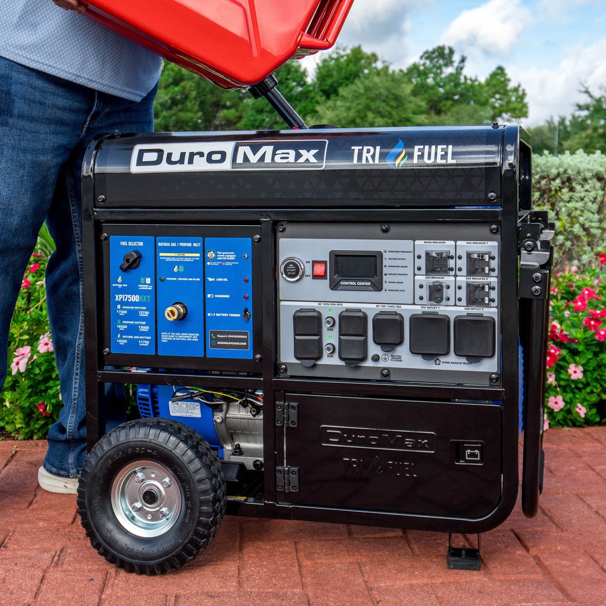 DuroMax XP17500HXT tri fuel generator