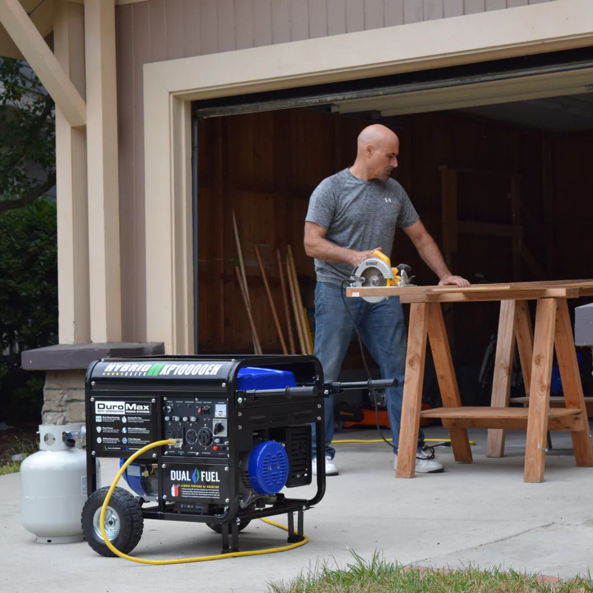 DuroStar XP10000EH powering the garage workstation setup