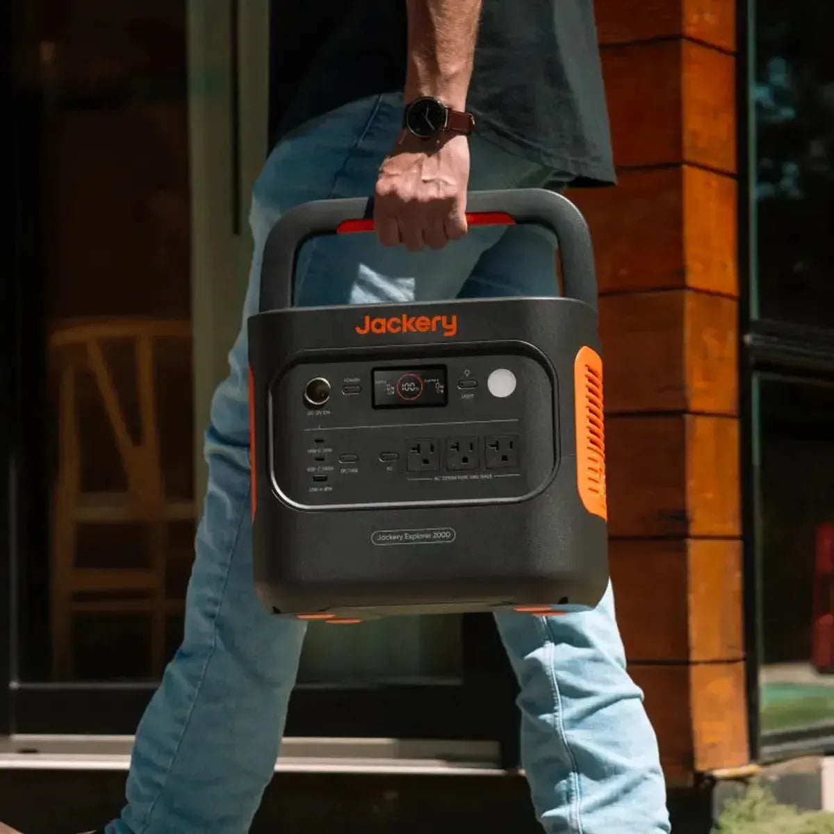Jackery Explorer 2000 v2 Portable Power Station